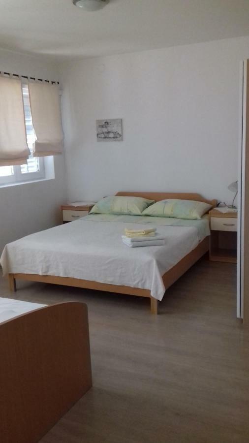 Feel Good Apartment Banjol Exterior photo